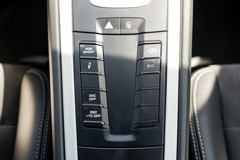 ポルシェ 911(Type991.1) GT3 ｽﾎﾟｰﾂｸﾛﾉPKG　ﾌﾞﾗｯｸﾊｰﾌﾚｻﾞｰｼｰﾄ ﾅﾋﾞTV Bｶﾒﾗ ﾌﾛﾝﾄﾘﾌﾄｼｽﾃﾑ ｽﾎﾟｰﾂｴｸﾞｿﾞｰｽﾄ PASM PDLS ｽﾎﾟｽﾃ SﾃﾞｻﾞｲﾝDﾐﾗｰ TPM ｵｰﾄA/C GT3専用20ｲﾝﾁAW　2年保証