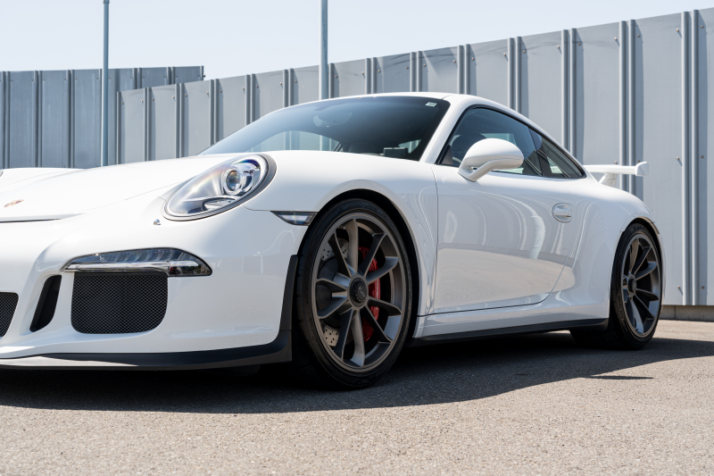 ポルシェ 911(Type991.1) GT3 ｽﾎﾟｰﾂｸﾛﾉPKG　ﾌﾞﾗｯｸﾊｰﾌﾚｻﾞｰｼｰﾄ ﾅﾋﾞTV Bｶﾒﾗ ﾌﾛﾝﾄﾘﾌﾄｼｽﾃﾑ ｽﾎﾟｰﾂｴｸﾞｿﾞｰｽﾄ PASM PDLS ｽﾎﾟｽﾃ SﾃﾞｻﾞｲﾝDﾐﾗｰ TPM ｵｰﾄA/C GT3専用20ｲﾝﾁAW　2年保証