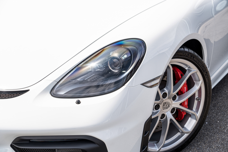 ポルシェ 718スパイダー ｽﾊﾟｲﾀﾞｰｸﾗｼｯｸｲﾝﾃﾘｱ ｽﾎﾟｰﾂｸﾛﾉPKG　ｽﾎﾟｰﾂｼｰﾄ･ﾌﾟﾗｽ ﾌﾞﾗｯｸｿﾌﾄﾄｯﾌﾟ PCMﾅﾋﾞ ｽﾎﾟｰﾂｴｸﾞｿﾞｰｽﾄ PASM ｱﾙｶﾝﾀｰﾗGTｽﾎﾟｽﾃ 718ｽﾊﾟｲﾀﾞｰ20ｲﾝﾁAW　2年保証