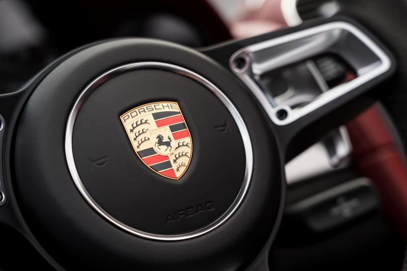 ポルシェ 718スパイダー ｽﾊﾟｲﾀﾞｰｸﾗｼｯｸｲﾝﾃﾘｱ ｽﾎﾟｰﾂｸﾛﾉPKG　ｽﾎﾟｰﾂｼｰﾄ･ﾌﾟﾗｽ ﾌﾞﾗｯｸｿﾌﾄﾄｯﾌﾟ PCMﾅﾋﾞ ｽﾎﾟｰﾂｴｸﾞｿﾞｰｽﾄ PASM ｱﾙｶﾝﾀｰﾗGTｽﾎﾟｽﾃ 718ｽﾊﾟｲﾀﾞｰ20ｲﾝﾁAW　2年保証