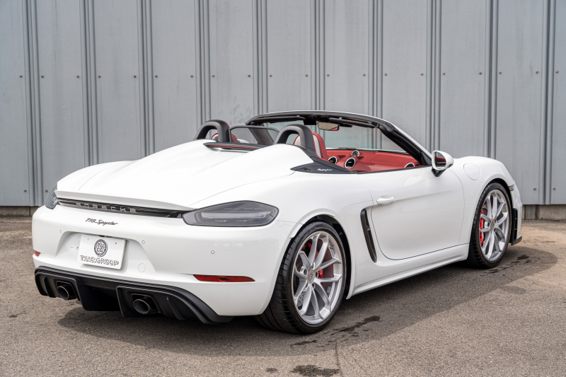 ポルシェ 718スパイダー ｽﾊﾟｲﾀﾞｰｸﾗｼｯｸｲﾝﾃﾘｱ ｽﾎﾟｰﾂｸﾛﾉPKG　ｽﾎﾟｰﾂｼｰﾄ･ﾌﾟﾗｽ ﾌﾞﾗｯｸｿﾌﾄﾄｯﾌﾟ PCMﾅﾋﾞ ｽﾎﾟｰﾂｴｸﾞｿﾞｰｽﾄ PASM ｱﾙｶﾝﾀｰﾗGTｽﾎﾟｽﾃ 718ｽﾊﾟｲﾀﾞｰ20ｲﾝﾁAW　2年保証