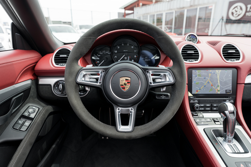 ポルシェ 718スパイダー ｽﾊﾟｲﾀﾞｰｸﾗｼｯｸｲﾝﾃﾘｱ ｽﾎﾟｰﾂｸﾛﾉPKG　ｽﾎﾟｰﾂｼｰﾄ･ﾌﾟﾗｽ ﾌﾞﾗｯｸｿﾌﾄﾄｯﾌﾟ PCMﾅﾋﾞ ｽﾎﾟｰﾂｴｸﾞｿﾞｰｽﾄ PASM ｱﾙｶﾝﾀｰﾗGTｽﾎﾟｽﾃ 718ｽﾊﾟｲﾀﾞｰ20ｲﾝﾁAW　2年保証