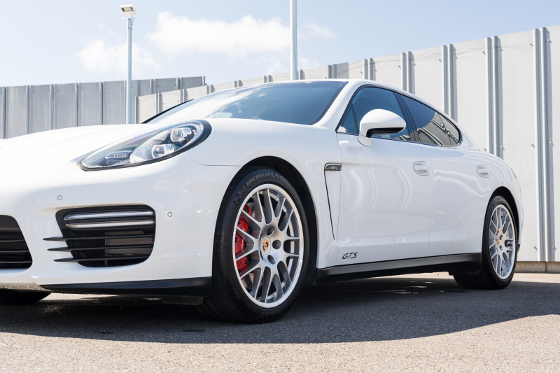 ポルシェ パナメーラ GTS ｽﾎﾟｰﾂｸﾛﾉPKG　後期 ﾌﾞﾗｯｸﾊｰﾌﾚｻﾞｰ ﾅﾋﾞTV ｽﾎﾟｰﾂｴｸﾞｿﾞｰｽﾄ ｽﾎﾟｰﾂﾃﾞｻﾞｲﾝｽﾃｱ PDLSﾌﾟﾗｽ PASM/ｴｱｻｽ ｸﾙｺﾝ BOSE RSｽﾊﾟｲﾀﾞｰ20AW　2年保証