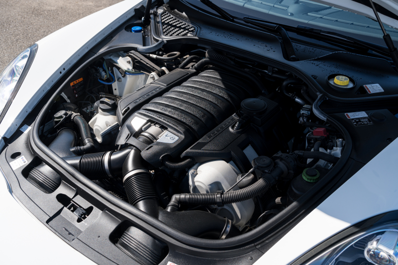 ポルシェ パナメーラ GTS ｽﾎﾟｰﾂｸﾛﾉPKG　後期 ﾌﾞﾗｯｸﾊｰﾌﾚｻﾞｰ ﾅﾋﾞTV ｽﾎﾟｰﾂｴｸﾞｿﾞｰｽﾄ ｽﾎﾟｰﾂﾃﾞｻﾞｲﾝｽﾃｱ PDLSﾌﾟﾗｽ PASM/ｴｱｻｽ ｸﾙｺﾝ BOSE RSｽﾊﾟｲﾀﾞｰ20AW　2年保証