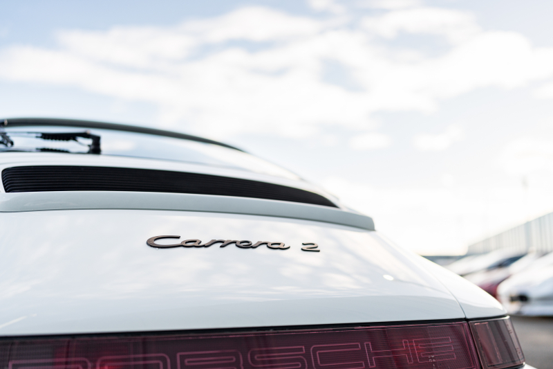 ポルシェ 911(Type964) ｶﾚﾗ2　正規ﾃﾞｨｰﾗｰ車 5速ﾏﾆｭｱﾙ 3.6L水平対向6気筒OHCｴﾝｼﾞﾝ/250PS 4Wayﾚｻﾞｰｼｰﾄ 純正ﾀｰﾎﾞﾐﾗｰ ﾋﾞﾙｼｭﾀｲﾝ車高調 Cupﾀｲﾌﾟ17ｲﾝﾁAW　ｴﾝｼﾞﾝO/H済み