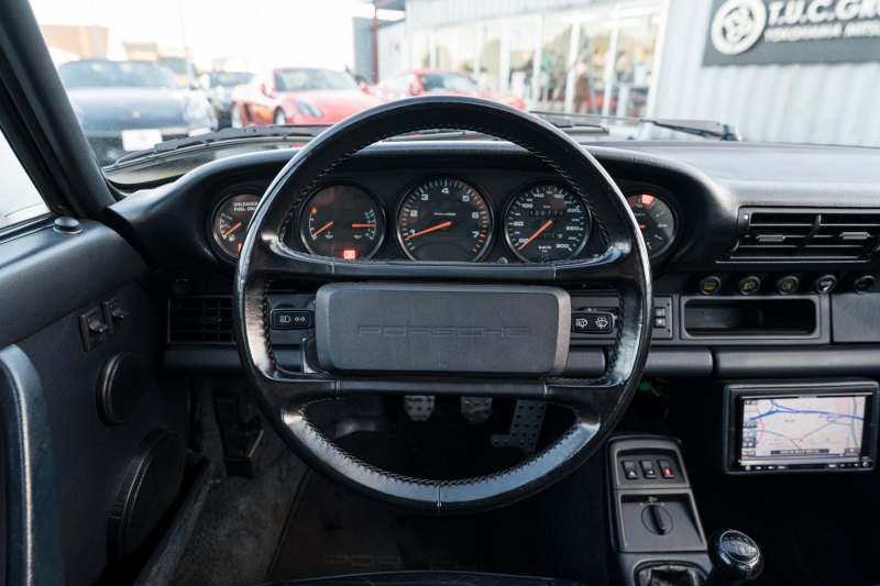 ポルシェ 911(Type964) ｶﾚﾗ2　正規ﾃﾞｨｰﾗｰ車 5速ﾏﾆｭｱﾙ 3.6L水平対向6気筒OHCｴﾝｼﾞﾝ/250PS 4Wayﾚｻﾞｰｼｰﾄ 純正ﾀｰﾎﾞﾐﾗｰ ﾋﾞﾙｼｭﾀｲﾝ車高調 Cupﾀｲﾌﾟ17ｲﾝﾁAW　ｴﾝｼﾞﾝO/H済み