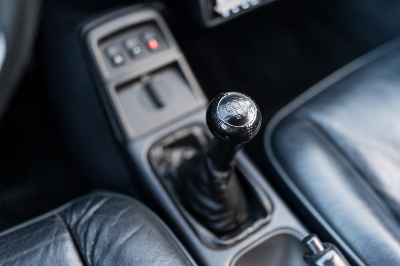 ポルシェ 911(Type964) ｶﾚﾗ2　正規ﾃﾞｨｰﾗｰ車 5速ﾏﾆｭｱﾙ 3.6L水平対向6気筒OHCｴﾝｼﾞﾝ/250PS 4Wayﾚｻﾞｰｼｰﾄ 純正ﾀｰﾎﾞﾐﾗｰ ﾋﾞﾙｼｭﾀｲﾝ車高調 Cupﾀｲﾌﾟ17ｲﾝﾁAW　ｴﾝｼﾞﾝO/H済み