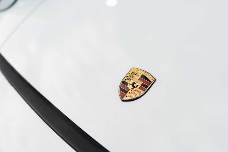 ポルシェ 911(Type964) ｶﾚﾗ2　正規ﾃﾞｨｰﾗｰ車 5速ﾏﾆｭｱﾙ 3.6L水平対向6気筒OHCｴﾝｼﾞﾝ/250PS 4Wayﾚｻﾞｰｼｰﾄ 純正ﾀｰﾎﾞﾐﾗｰ ﾋﾞﾙｼｭﾀｲﾝ車高調 Cupﾀｲﾌﾟ17ｲﾝﾁAW　ｴﾝｼﾞﾝO/H済み