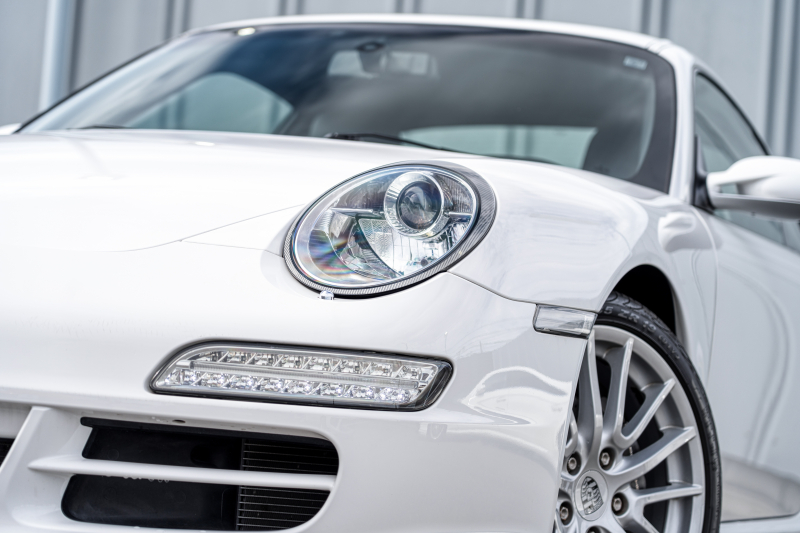 ポルシェ 911(Type997) ｶﾚﾗ ｴｸｽｸﾙｰｼﾌﾞED ｽﾎﾟｰﾂｸﾛﾉPKG　75台限定 ﾌﾞﾗｯｸﾚｻﾞｰｼｰﾄ ｸﾗﾘｵﾝﾅﾋﾞ ﾌﾙｾｸﾞTV PASM ｽﾎﾟｰﾂﾃﾞｻﾞｲﾝ19ｲﾝﾁAW ｷｾﾉﾝ ｶｰﾎﾞﾝｲﾝﾃﾘｱ　2年保証