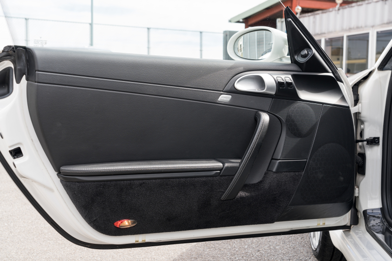 ポルシェ 911(Type997) ｶﾚﾗ ｴｸｽｸﾙｰｼﾌﾞED ｽﾎﾟｰﾂｸﾛﾉPKG　75台限定 ﾌﾞﾗｯｸﾚｻﾞｰｼｰﾄ ｸﾗﾘｵﾝﾅﾋﾞ ﾌﾙｾｸﾞTV PASM ｽﾎﾟｰﾂﾃﾞｻﾞｲﾝ19ｲﾝﾁAW ｷｾﾉﾝ ｶｰﾎﾞﾝｲﾝﾃﾘｱ　2年保証