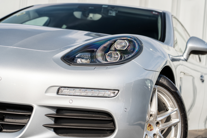 ポルシェ パナメーラ ｴﾃﾞｨｼｮﾝ ｽﾎﾟｰﾂｸﾛﾉPKG　特別仕様車 MY16 後期ﾓﾃﾞﾙ ﾌﾞﾗｯｸﾚｻﾞｰｼｰﾄ ﾅﾋﾞTV PDLS+/LEDﾗｲﾄ PASM ｴﾝﾄﾘｰﾄﾞﾗｲﾌﾞ ｿﾌﾄｸﾛｰｽﾞﾄﾞｱ BOSE ﾀｰﾎﾞⅡ19ｲﾝﾁAW　2年保証