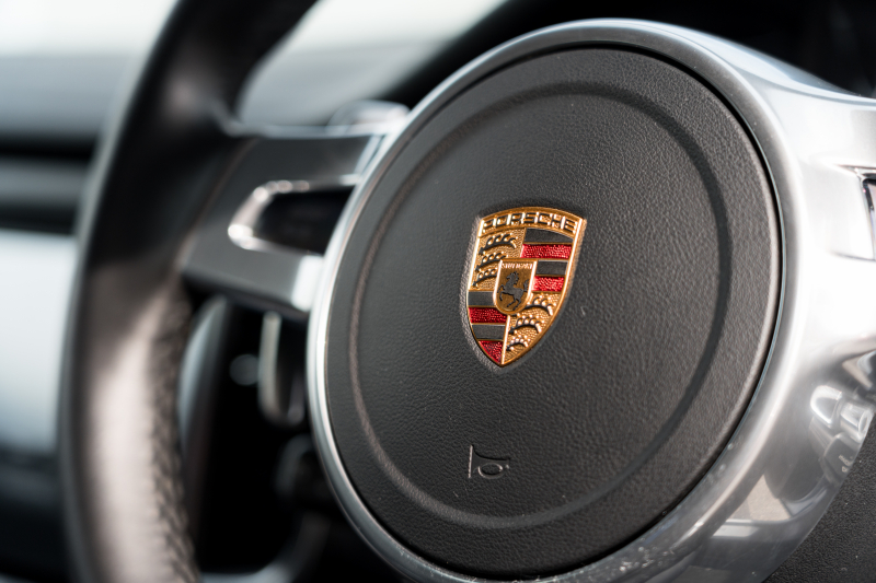 ポルシェ パナメーラ ｴﾃﾞｨｼｮﾝ ｽﾎﾟｰﾂｸﾛﾉPKG　特別仕様車 MY16 後期ﾓﾃﾞﾙ ﾌﾞﾗｯｸﾚｻﾞｰｼｰﾄ ﾅﾋﾞTV PDLS+/LEDﾗｲﾄ PASM ｴﾝﾄﾘｰﾄﾞﾗｲﾌﾞ ｿﾌﾄｸﾛｰｽﾞﾄﾞｱ BOSE ﾀｰﾎﾞⅡ19ｲﾝﾁAW　2年保証