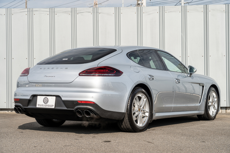 ポルシェ パナメーラ ｴﾃﾞｨｼｮﾝ ｽﾎﾟｰﾂｸﾛﾉPKG　特別仕様車 MY16 後期ﾓﾃﾞﾙ ﾌﾞﾗｯｸﾚｻﾞｰｼｰﾄ ﾅﾋﾞTV PDLS+/LEDﾗｲﾄ PASM ｴﾝﾄﾘｰﾄﾞﾗｲﾌﾞ ｿﾌﾄｸﾛｰｽﾞﾄﾞｱ BOSE ﾀｰﾎﾞⅡ19ｲﾝﾁAW　2年保証
