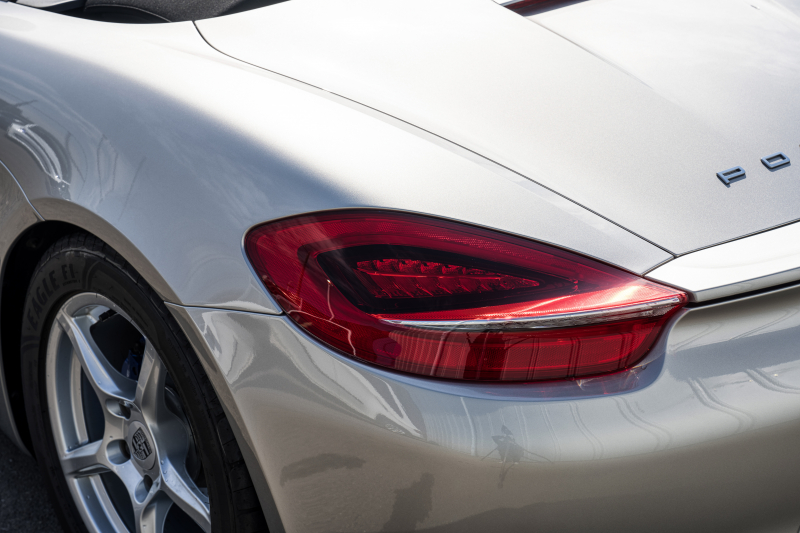 ポルシェ ボクスター(Type981) ﾍﾞｰｽｸﾞﾚｰﾄﾞ　6速ﾏﾆｭｱﾙ ﾌﾞﾗｯｸﾊｰﾌﾚｻﾞｰｼｰﾄ ﾌﾞﾗｯｸｿﾌﾄﾄｯﾌﾟ ｸﾗﾘｵﾝﾅﾋﾞ ﾌﾙｾｸﾞTV PDLS ﾋﾞﾙｼｭﾀｲﾝ車高調 ﾎﾞｸｽﾀｰ18ｲﾝﾁAW　2年保証