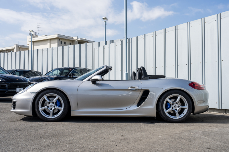 ポルシェ ボクスター(Type981) ﾍﾞｰｽｸﾞﾚｰﾄﾞ　6速ﾏﾆｭｱﾙ ﾌﾞﾗｯｸﾊｰﾌﾚｻﾞｰｼｰﾄ ﾌﾞﾗｯｸｿﾌﾄﾄｯﾌﾟ ｸﾗﾘｵﾝﾅﾋﾞ ﾌﾙｾｸﾞTV PDLS ﾋﾞﾙｼｭﾀｲﾝ車高調 ﾎﾞｸｽﾀｰ18ｲﾝﾁAW　2年保証