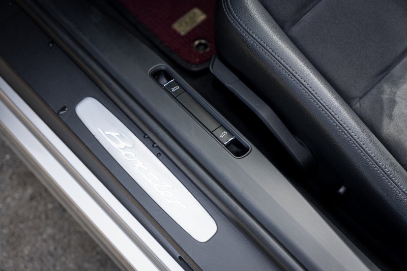 ポルシェ ボクスター(Type981) ﾍﾞｰｽｸﾞﾚｰﾄﾞ　6速ﾏﾆｭｱﾙ ﾌﾞﾗｯｸﾊｰﾌﾚｻﾞｰｼｰﾄ ﾌﾞﾗｯｸｿﾌﾄﾄｯﾌﾟ ｸﾗﾘｵﾝﾅﾋﾞ ﾌﾙｾｸﾞTV PDLS ﾋﾞﾙｼｭﾀｲﾝ車高調 ﾎﾞｸｽﾀｰ18ｲﾝﾁAW　2年保証