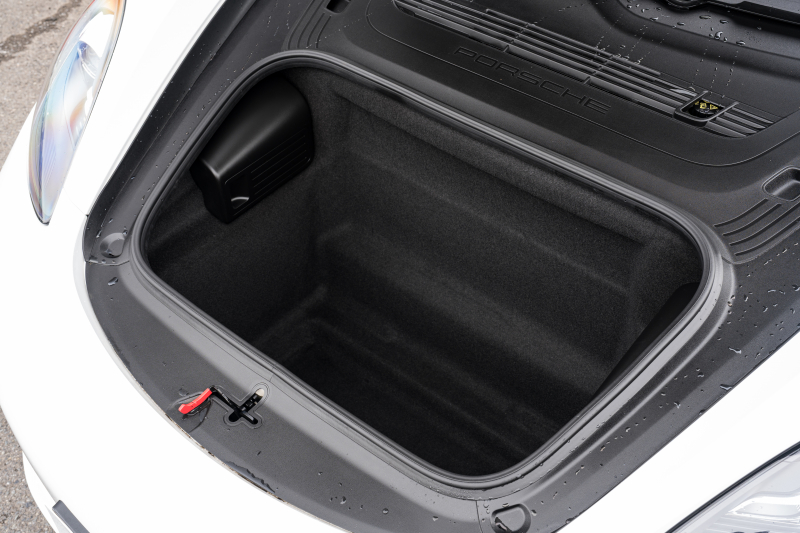 ポルシェ 718 ケイマン ｽﾎﾟｰﾂｸﾛﾉPKG　MY18 6速MT ﾌﾞﾗｯｸﾊｰﾌﾚｻﾞｰ PCMﾅﾋﾞ AppleCarPlay ｽﾎﾟｰﾂｴｸﾞｿﾞｰｽﾄ PASM ｷｾﾉﾝ ｵｰﾄｴｱｺﾝ TPM ｹｲﾏﾝS19ｲﾝﾁAW　2年保証