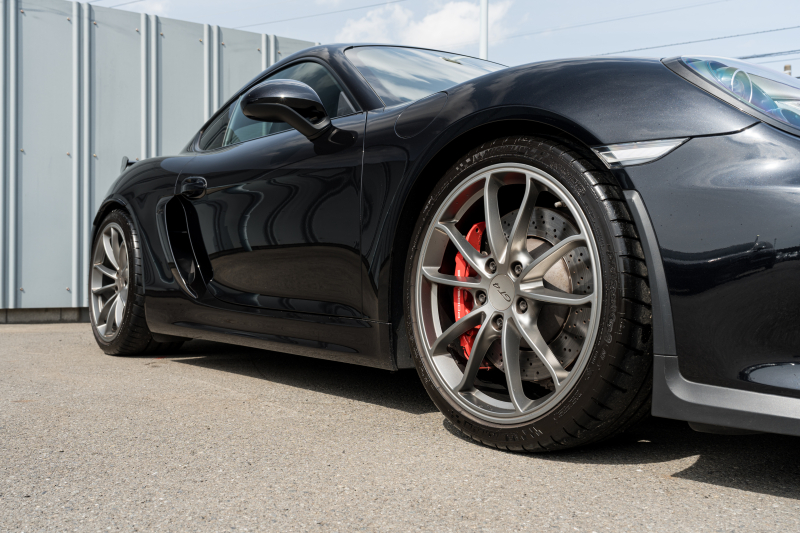 ポルシェ ケイマン(Type981) GT4 ｽﾎﾟｰﾂｸﾛﾉPKG　MY16 6速ﾏﾆｭｱﾙ ｽﾎﾟｰﾂｼｰﾄ･ﾌﾟﾗｽ ｸﾗﾘｵﾝﾅﾋﾞ ﾌﾙｾｸﾞTV ｽﾎﾟｰﾂｴｸﾞｿﾞｰｽﾄ PASM ｵｰﾄｴｱｺﾝ TPM GT4専用20ｲﾝﾁAW　2年保証