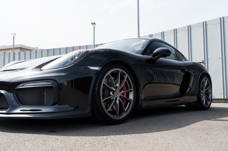 ポルシェ ケイマン(Type981) GT4 ｽﾎﾟｰﾂｸﾛﾉPKG　MY16 6速ﾏﾆｭｱﾙ ｽﾎﾟｰﾂｼｰﾄ･ﾌﾟﾗｽ ｸﾗﾘｵﾝﾅﾋﾞ ﾌﾙｾｸﾞTV ｽﾎﾟｰﾂｴｸﾞｿﾞｰｽﾄ PASM ｵｰﾄｴｱｺﾝ TPM GT4専用20ｲﾝﾁAW　2年保証