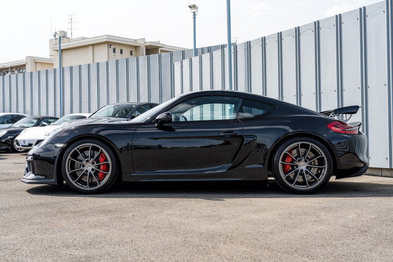 ポルシェ ケイマン(Type981) GT4 ｽﾎﾟｰﾂｸﾛﾉPKG　MY16 6速ﾏﾆｭｱﾙ ｽﾎﾟｰﾂｼｰﾄ･ﾌﾟﾗｽ ｸﾗﾘｵﾝﾅﾋﾞ ﾌﾙｾｸﾞTV ｽﾎﾟｰﾂｴｸﾞｿﾞｰｽﾄ PASM ｵｰﾄｴｱｺﾝ TPM GT4専用20ｲﾝﾁAW　2年保証