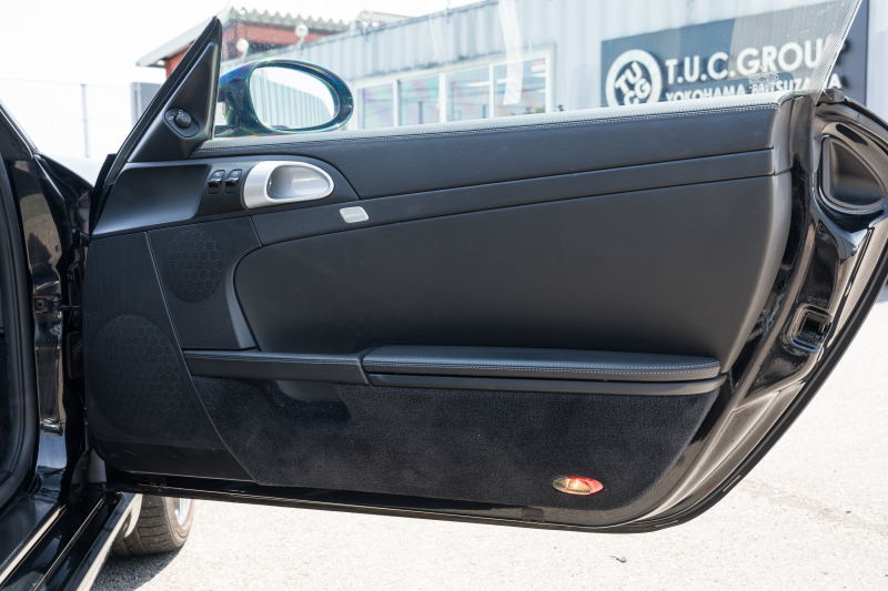 ポルシェ ケイマン(Type987) S ｽﾎﾟｰﾂｸﾛﾉPKG　世界限定777台/日本導入15台 ﾌﾞﾗｯｸﾚｻﾞｰｲﾝﾃﾘｱ ｼｰﾄﾋｰﾀｰ ｶﾛｯﾂｪﾘｱHDDﾅﾋﾞ PASM ｷｾﾉﾝ 911ﾀｰﾎﾞ19ｲﾝﾁAW 専用ｽﾄﾗｲﾌﾟ&ﾃﾞｶｰﾙ 　2年保証