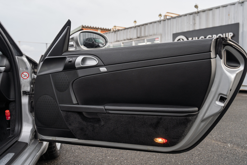 ポルシェ ボクスター(Type987) S　MY08 ﾌﾞﾗｯｸﾚｻﾞｰｲﾝﾃﾘｱ ｱﾀﾞﾌﾟﾃｨﾌﾞｽﾎﾟｰﾂｼｰﾄ ｼｰﾄﾋｰﾀｰ ｷｾﾉﾝﾍｯﾄﾞﾗｲﾄ ｸﾙｺﾝ ﾎﾞｸｽﾀｰS18ｲﾝﾁAW ｶﾗｰｸﾚｽﾄｾﾝﾀｰｷｬｯﾌﾟ ｵｰﾄｴｱｺﾝ 　2年保証