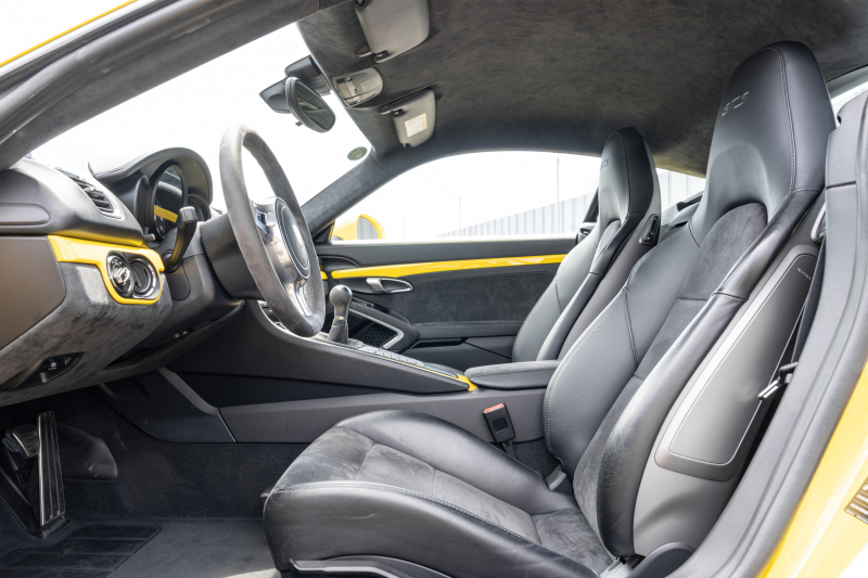 ポルシェ ケイマン(Type981) GTS ｽﾎﾟｰﾂｸﾛﾉPKG　6速MT 左ﾊﾝﾄﾞﾙ ﾌﾞﾗｯｸﾊｰﾌﾚｻﾞｰｽﾎﾟｰﾂｼｰﾄ･ﾌﾟﾗｽ ﾅﾋﾞTV ｽﾎﾟｰﾂｴｸﾞｿﾞｰｽﾄ PASM PDLS ｽﾎﾟｰﾂﾃﾞｻﾞｲﾝｽﾃｱﾘﾝｸﾞ TPM ｶﾚﾗｸﾗｼｯｸ20ｲﾝﾁAW　2年保証