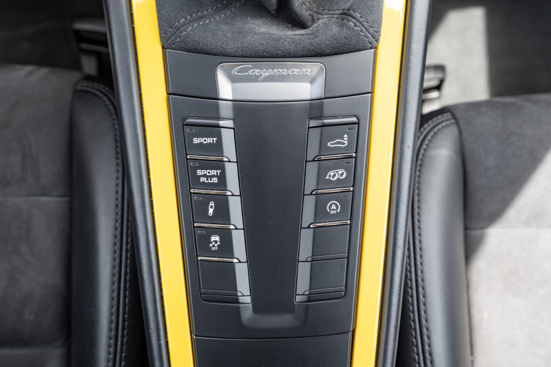 ポルシェ ケイマン(Type981) GTS ｽﾎﾟｰﾂｸﾛﾉPKG　6速MT 左ﾊﾝﾄﾞﾙ ﾌﾞﾗｯｸﾊｰﾌﾚｻﾞｰｽﾎﾟｰﾂｼｰﾄ･ﾌﾟﾗｽ ﾅﾋﾞTV ｽﾎﾟｰﾂｴｸﾞｿﾞｰｽﾄ PASM PDLS ｽﾎﾟｰﾂﾃﾞｻﾞｲﾝｽﾃｱﾘﾝｸﾞ TPM ｶﾚﾗｸﾗｼｯｸ20ｲﾝﾁAW　2年保証