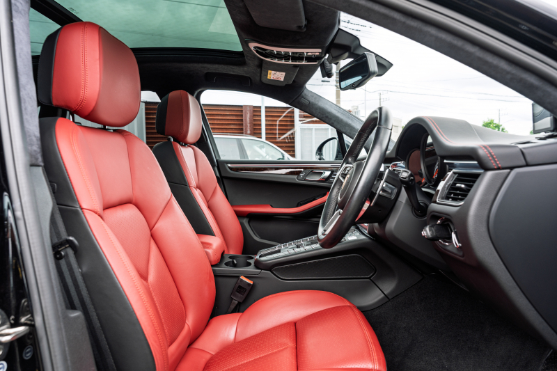 ポルシェ マカン ﾀｰﾎﾞ ｽﾎﾟｰﾂｸﾛﾉPKG　 ｶﾞｰﾈｯﾄﾚｯﾄﾞﾚｻﾞｰｼｰﾄ ﾊﾟﾉﾗﾏSR ｸﾗﾘｵﾝﾅﾋﾞ ﾌﾙｾｸﾞTV ﾊﾟﾄﾞﾙ PASM PDLS BOSE ﾏｶﾝﾀｰﾎﾞ19AW ｴｱﾛ ﾀﾞｳﾝｻｽ　2年保証