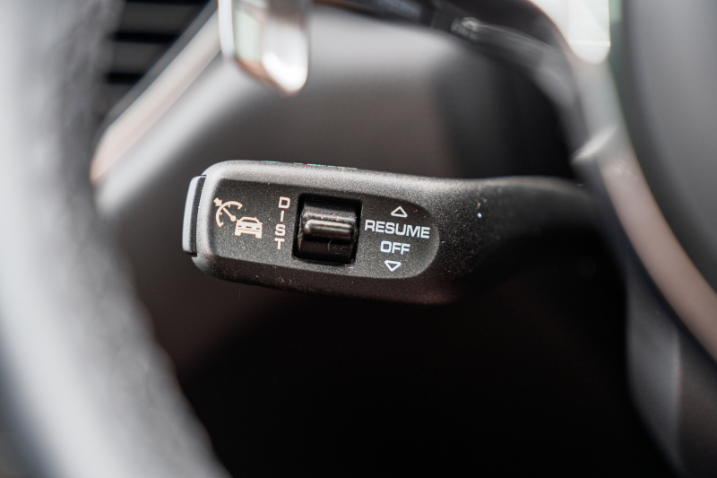 ポルシェ マカン ﾀｰﾎﾞ ｽﾎﾟｰﾂｸﾛﾉPKG　 ｶﾞｰﾈｯﾄﾚｯﾄﾞﾚｻﾞｰｼｰﾄ ﾊﾟﾉﾗﾏSR ｸﾗﾘｵﾝﾅﾋﾞ ﾌﾙｾｸﾞTV ﾊﾟﾄﾞﾙ PASM PDLS BOSE ﾏｶﾝﾀｰﾎﾞ19AW ｴｱﾛ ﾀﾞｳﾝｻｽ　2年保証