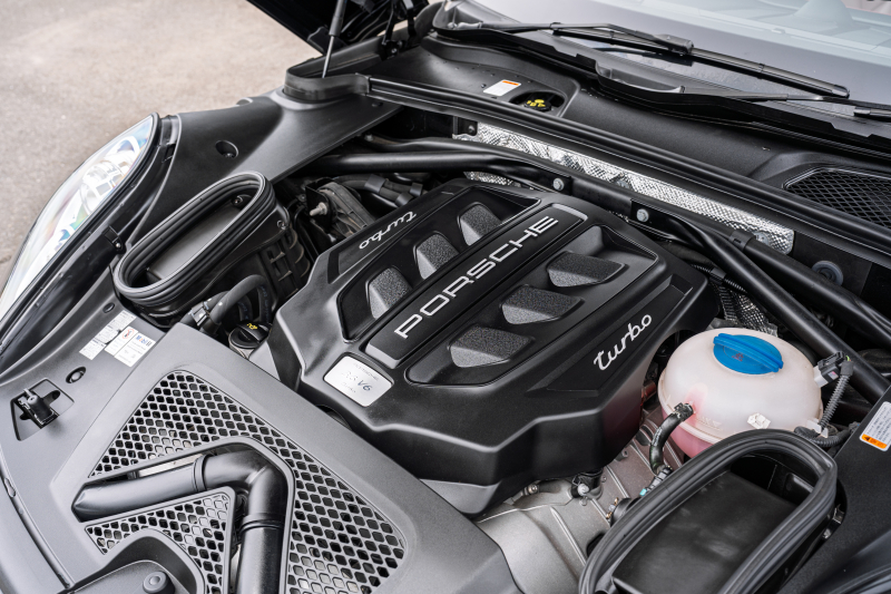 ポルシェ マカン ﾀｰﾎﾞ ｽﾎﾟｰﾂｸﾛﾉPKG　 ｶﾞｰﾈｯﾄﾚｯﾄﾞﾚｻﾞｰｼｰﾄ ﾊﾟﾉﾗﾏSR ｸﾗﾘｵﾝﾅﾋﾞ ﾌﾙｾｸﾞTV ﾊﾟﾄﾞﾙ PASM PDLS BOSE ﾏｶﾝﾀｰﾎﾞ19AW ｴｱﾛ ﾀﾞｳﾝｻｽ　2年保証