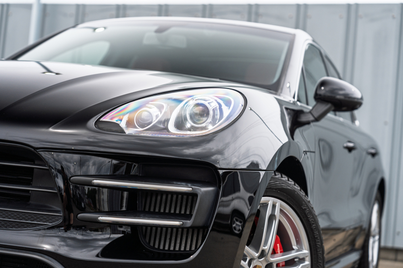 ポルシェ マカン ﾀｰﾎﾞ ｽﾎﾟｰﾂｸﾛﾉPKG　 ｶﾞｰﾈｯﾄﾚｯﾄﾞﾚｻﾞｰｼｰﾄ ﾊﾟﾉﾗﾏSR ｸﾗﾘｵﾝﾅﾋﾞ ﾌﾙｾｸﾞTV ﾊﾟﾄﾞﾙ PASM PDLS BOSE ﾏｶﾝﾀｰﾎﾞ19AW ｴｱﾛ ﾀﾞｳﾝｻｽ　2年保証