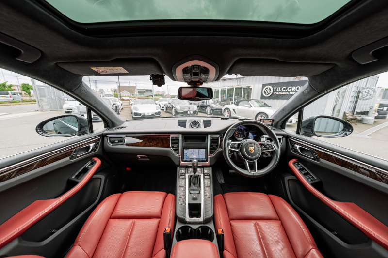 ポルシェ マカン ﾀｰﾎﾞ ｽﾎﾟｰﾂｸﾛﾉPKG　 ｶﾞｰﾈｯﾄﾚｯﾄﾞﾚｻﾞｰｼｰﾄ ﾊﾟﾉﾗﾏSR ｸﾗﾘｵﾝﾅﾋﾞ ﾌﾙｾｸﾞTV ﾊﾟﾄﾞﾙ PASM PDLS BOSE ﾏｶﾝﾀｰﾎﾞ19AW ｴｱﾛ ﾀﾞｳﾝｻｽ　2年保証