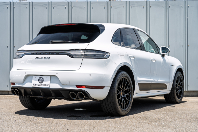 ポルシェ マカン GTS ｽﾎﾟｰﾂｸﾛﾉPKG　ﾌﾞﾗｯｸﾊｰﾌﾚｻﾞｰｼｰﾄ 10.9ｲﾝﾁPCM AppleCarPlay ｱﾗｳﾝﾄﾞﾋﾞｭｰ ｽﾎﾟｴｸﾞ ﾚｰﾝﾃﾞｨﾊﾟｰﾁｬｰﾜｰﾆﾝｸﾞ PASM PDLS ACC RSｽﾊﾟｲﾀﾞｰ20AW　2年保証