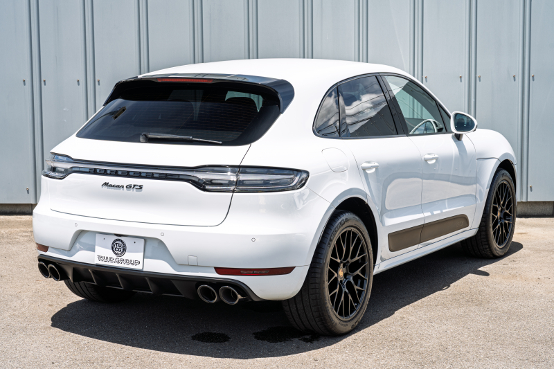 ポルシェ マカン GTS ｽﾎﾟｰﾂｸﾛﾉPKG　ﾌﾞﾗｯｸﾊｰﾌﾚｻﾞｰｼｰﾄ 10.9ｲﾝﾁPCM AppleCarPlay ｱﾗｳﾝﾄﾞﾋﾞｭｰ ｽﾎﾟｴｸﾞ ﾚｰﾝﾃﾞｨﾊﾟｰﾁｬｰﾜｰﾆﾝｸﾞ PASM PDLS ACC RSｽﾊﾟｲﾀﾞｰ20AW　2年保証