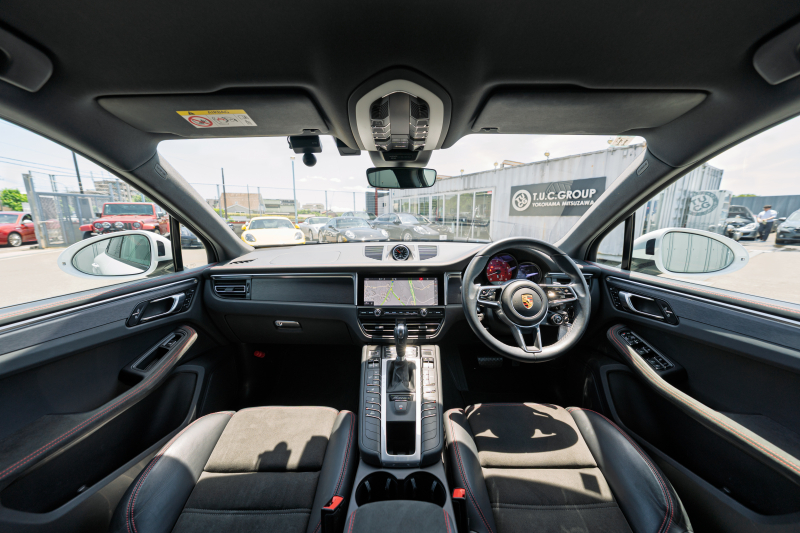 ポルシェ マカン GTS ｽﾎﾟｰﾂｸﾛﾉPKG　ﾌﾞﾗｯｸﾊｰﾌﾚｻﾞｰｼｰﾄ 10.9ｲﾝﾁPCM AppleCarPlay ｱﾗｳﾝﾄﾞﾋﾞｭｰ ｽﾎﾟｴｸﾞ ﾚｰﾝﾃﾞｨﾊﾟｰﾁｬｰﾜｰﾆﾝｸﾞ PASM PDLS ACC RSｽﾊﾟｲﾀﾞｰ20AW　2年保証