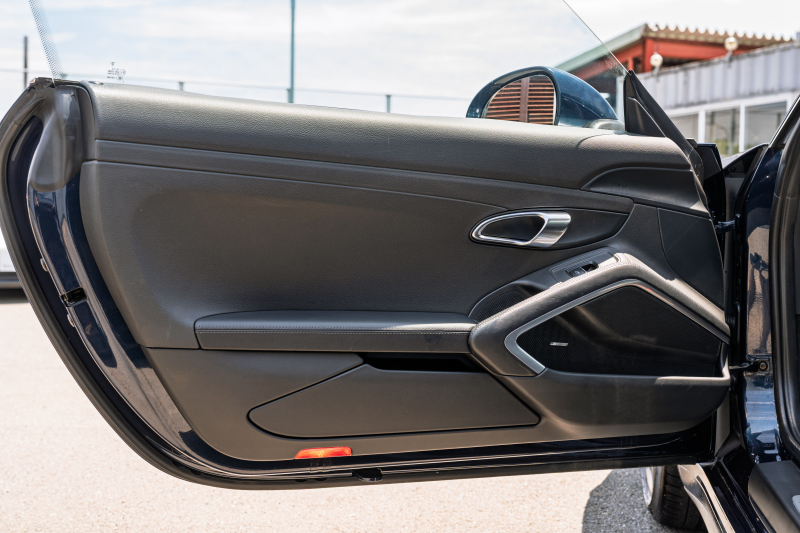 ポルシェ 911(Type991.1) ｶﾚﾗ4 ｽﾎﾟｰﾂｸﾛﾉPKG　MY13 ﾌﾞﾗｯｸﾚｻﾞｰｽﾎﾟｰﾂｼｰﾄﾌﾟﾗｽ ﾅﾋﾞTV ｽﾎﾟｰﾂﾃﾞｻﾞｲﾝPKG ｽﾎﾟｰﾂﾃﾞｻﾞｲﾝｽﾃｱ ｴﾝﾄﾘｰD ｷｾﾉﾝ ｶﾚﾗS20ｲﾝﾁAW 　2年保証