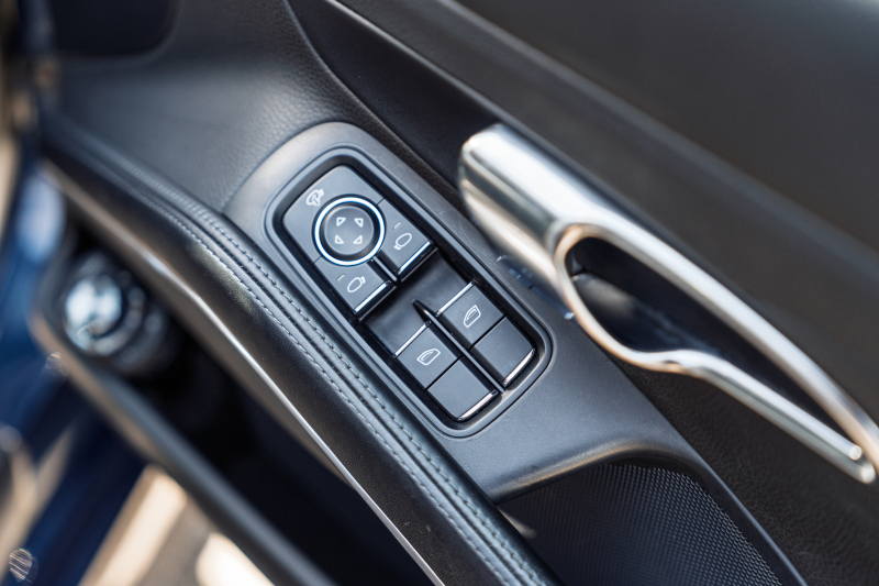 ポルシェ 911(Type991.1) ｶﾚﾗ4 ｽﾎﾟｰﾂｸﾛﾉPKG　MY13 ﾌﾞﾗｯｸﾚｻﾞｰｽﾎﾟｰﾂｼｰﾄﾌﾟﾗｽ ﾅﾋﾞTV ｽﾎﾟｰﾂﾃﾞｻﾞｲﾝPKG ｽﾎﾟｰﾂﾃﾞｻﾞｲﾝｽﾃｱ ｴﾝﾄﾘｰD ｷｾﾉﾝ ｶﾚﾗS20ｲﾝﾁAW 　2年保証