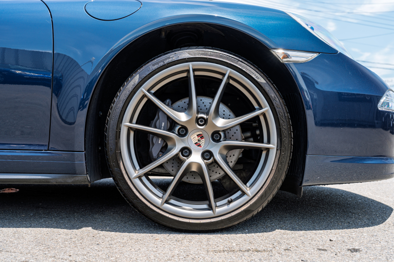 ポルシェ 911(Type991.1) ｶﾚﾗ4 ｽﾎﾟｰﾂｸﾛﾉPKG　MY13 ﾌﾞﾗｯｸﾚｻﾞｰｽﾎﾟｰﾂｼｰﾄﾌﾟﾗｽ ﾅﾋﾞTV ｽﾎﾟｰﾂﾃﾞｻﾞｲﾝPKG ｽﾎﾟｰﾂﾃﾞｻﾞｲﾝｽﾃｱ ｴﾝﾄﾘｰD ｷｾﾉﾝ ｶﾚﾗS20ｲﾝﾁAW 　2年保証