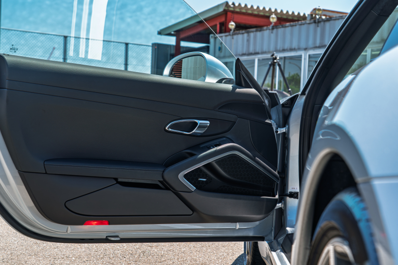 ポルシェ 911(Type991.1) ｶﾚﾗ4S ｽﾎﾟｰﾂｸﾛﾉPKG　MY16 ﾌﾞﾗｯｸﾚｻﾞｰｼｰﾄ ﾅﾋﾞTV PASM ｽﾎﾟｰﾂﾃﾞｻﾞｲﾝｽﾃｱﾘﾝｸﾞ ｴﾝﾄﾘｰﾄﾞﾗｲﾌﾞ BOSE ｵｰﾄｴｱｺﾝ 電動Dﾐﾗｰ TPM ｶﾚﾗｸﾗｼｯｸ20ｲﾝﾁAW　2年保証