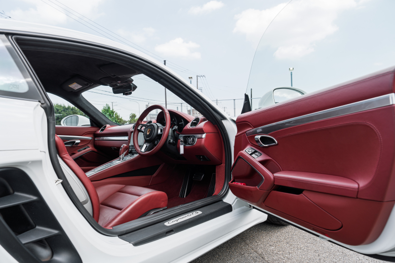 ポルシェ 718 ケイマン GTS ｽﾎﾟｰﾂｸﾛﾉPKG　ﾎﾞﾙﾄﾞｰﾚｯﾄﾞﾚｻﾞｰｲﾝﾃﾘｱ PCMﾅﾋﾞ ｽﾎﾟｴｸﾞ PASM GTｽﾎﾟｰﾂｽﾃｱ TPM ｵｰﾄｴｱｺﾝ ｷｾﾉﾝ 電格ﾐﾗｰ ｶﾚﾗS20ｲﾝﾁAW ﾊﾟｰｸｱｼｽﾄ　2年保証