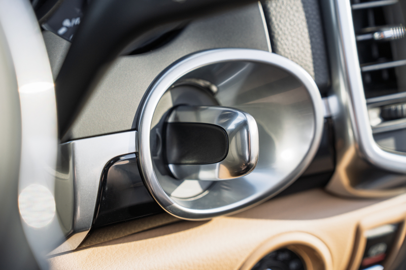 ポルシェ カイエン ﾍﾞｰｽｸﾞﾚｰﾄﾞ　MY16 後期ﾓﾃﾞﾙ ﾍﾞｰｼﾞｭﾚｻﾞｰｼｰﾄ ｼｰﾄﾋｰﾀｰ ﾊﾟﾉﾗﾏｻﾝﾙｰﾌ ｸﾗﾘｵﾝﾅﾋﾞ ﾌﾙｾｸﾞTV ﾊﾞｯｸｶﾒﾗ ｴﾝﾄﾘｰﾄﾞﾗｲﾌﾞ ｸﾙｺﾝ ｷｾﾉﾝﾗｲﾄ ｽﾎﾟｰﾂﾃｰﾙﾊﾟｲﾌﾟ ｶｲｴﾝ18ｲﾝﾁAW　2年保証