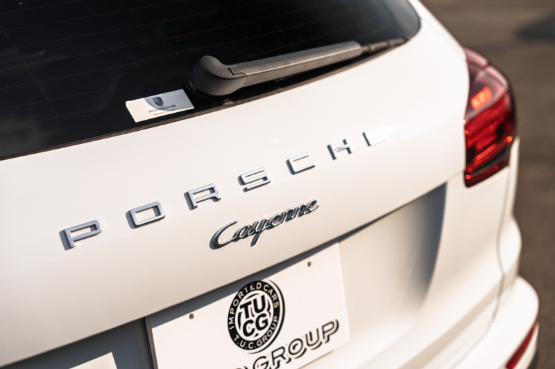 ポルシェ カイエン ﾍﾞｰｽｸﾞﾚｰﾄﾞ　MY16 後期ﾓﾃﾞﾙ ﾍﾞｰｼﾞｭﾚｻﾞｰｼｰﾄ ｼｰﾄﾋｰﾀｰ ﾊﾟﾉﾗﾏｻﾝﾙｰﾌ ｸﾗﾘｵﾝﾅﾋﾞ ﾌﾙｾｸﾞTV ﾊﾞｯｸｶﾒﾗ ｴﾝﾄﾘｰﾄﾞﾗｲﾌﾞ ｸﾙｺﾝ ｷｾﾉﾝﾗｲﾄ ｽﾎﾟｰﾂﾃｰﾙﾊﾟｲﾌﾟ ｶｲｴﾝ18ｲﾝﾁAW　2年保証