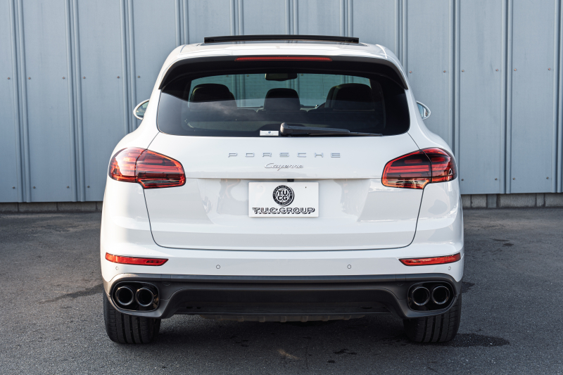 ポルシェ カイエン ﾍﾞｰｽｸﾞﾚｰﾄﾞ　MY16 後期ﾓﾃﾞﾙ ﾍﾞｰｼﾞｭﾚｻﾞｰｼｰﾄ ｼｰﾄﾋｰﾀｰ ﾊﾟﾉﾗﾏｻﾝﾙｰﾌ ｸﾗﾘｵﾝﾅﾋﾞ ﾌﾙｾｸﾞTV ﾊﾞｯｸｶﾒﾗ ｴﾝﾄﾘｰﾄﾞﾗｲﾌﾞ ｸﾙｺﾝ ｷｾﾉﾝﾗｲﾄ ｽﾎﾟｰﾂﾃｰﾙﾊﾟｲﾌﾟ ｶｲｴﾝ18ｲﾝﾁAW　2年保証