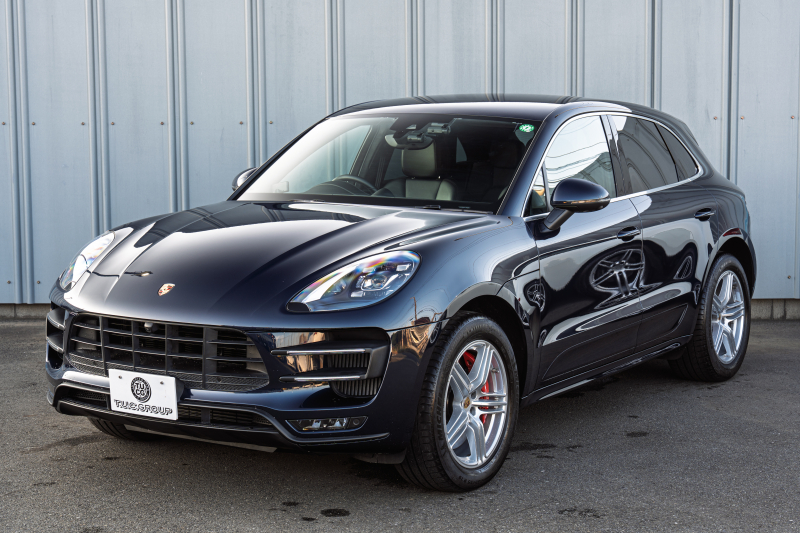 ポルシェ マカン ﾀｰﾎﾞ ﾊﾟｰﾌｫｰﾏﾝｽ ｽﾎﾟｰﾂｸﾛﾉPKG　1ｵｰﾅｰ 440ps ﾌﾞﾗｯｸﾚｻﾞｰｼｰﾄ PCMﾅﾋﾞTV ｱﾗｳﾝﾄﾞﾋﾞｭｰ ｽﾎﾟｴｸﾞ LED/PDLS+ PASM ｴﾝﾄﾘｰﾄﾞﾗｲﾌﾞ ｶｰﾎﾞﾝｲﾝﾃﾘｱP ﾏｶﾝﾃﾞｻﾞｲﾝ19ｲﾝﾁAW　2年保証