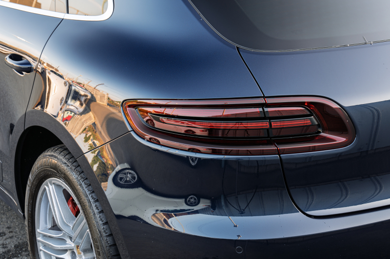 ポルシェ マカン ﾀｰﾎﾞ ﾊﾟｰﾌｫｰﾏﾝｽ ｽﾎﾟｰﾂｸﾛﾉPKG　1ｵｰﾅｰ 440ps ﾌﾞﾗｯｸﾚｻﾞｰｼｰﾄ PCMﾅﾋﾞTV ｱﾗｳﾝﾄﾞﾋﾞｭｰ ｽﾎﾟｴｸﾞ LED/PDLS+ PASM ｴﾝﾄﾘｰﾄﾞﾗｲﾌﾞ ｶｰﾎﾞﾝｲﾝﾃﾘｱP ﾏｶﾝﾃﾞｻﾞｲﾝ19ｲﾝﾁAW　2年保証