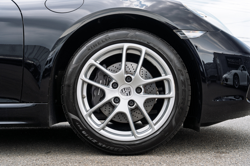 ポルシェ 718 ケイマン ﾍﾞｰｽｸﾞﾚｰﾄﾞ　ﾌﾞﾗｯｸﾊｰﾌﾚｻﾞｰｼｰﾄ ｼｰﾄﾋｰﾀｰ PCMﾅﾋﾞ AppleCarPlay ｷｾﾉﾝ ｵｰﾄｴｱｺﾝ TPM ﾊﾟﾄﾞﾙ 電格ﾐﾗｰ ｹｲﾏﾝ18ｲﾝﾁAW　2年保証