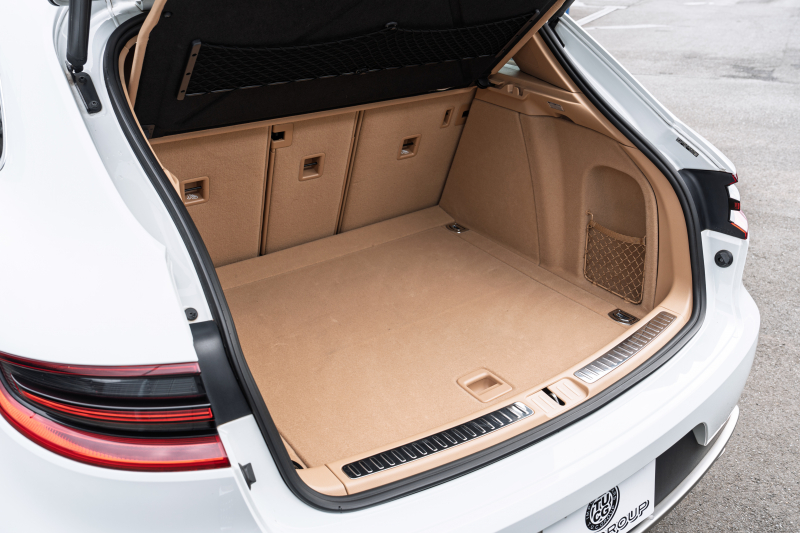 ポルシェ マカン S　ﾍﾞｰｼﾞｭﾊｰﾌﾚｻﾞｰｼｰﾄ ｼｰﾄﾋｰﾀｰ ﾊﾟﾉﾗﾏSR ｸﾗﾘｵﾝﾅﾋﾞTV ｴﾝﾄﾘｰD PDLS ﾊﾟｰｸｾﾝｻｰ BOSE ﾊﾟﾄﾞﾙ 911ﾀｰﾎﾞﾃﾞｻﾞｲﾝ21AW　2年保証