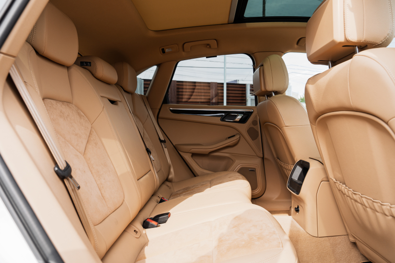 ポルシェ マカン S　ﾍﾞｰｼﾞｭﾊｰﾌﾚｻﾞｰｼｰﾄ ｼｰﾄﾋｰﾀｰ ﾊﾟﾉﾗﾏSR ｸﾗﾘｵﾝﾅﾋﾞTV ｴﾝﾄﾘｰD PDLS ﾊﾟｰｸｾﾝｻｰ BOSE ﾊﾟﾄﾞﾙ 911ﾀｰﾎﾞﾃﾞｻﾞｲﾝ21AW　2年保証