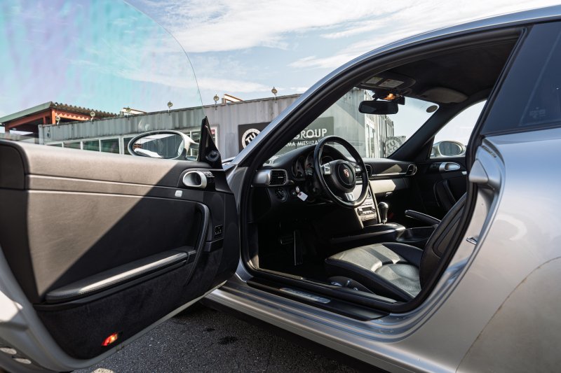 ポルシェ 911(Type997) ｶﾚﾗ4S　ﾌﾞﾗｯｸﾚｻﾞｰｼｰﾄ ｼｰﾄﾋｰﾀｰ ｸﾗﾘｵﾝﾅﾋﾞ ﾌﾙｾｸﾞTV PASM ｶﾚﾗS19ｲﾝﾁAW ｷｾﾉﾝﾍｯﾄﾞﾗｲﾄ ｵｰﾄｴｱｺﾝ PSM ﾊﾞｯｸｶﾒﾗ F/Rﾌｫｸﾞ　2年保証